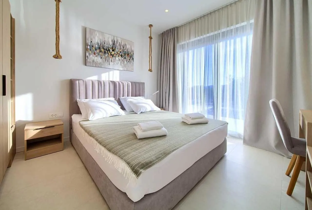Villa Jana With Private Pool Linardići
