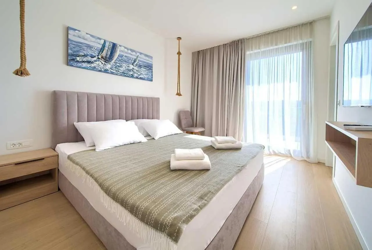 Villa Jana With Private Pool Linardići 0*,