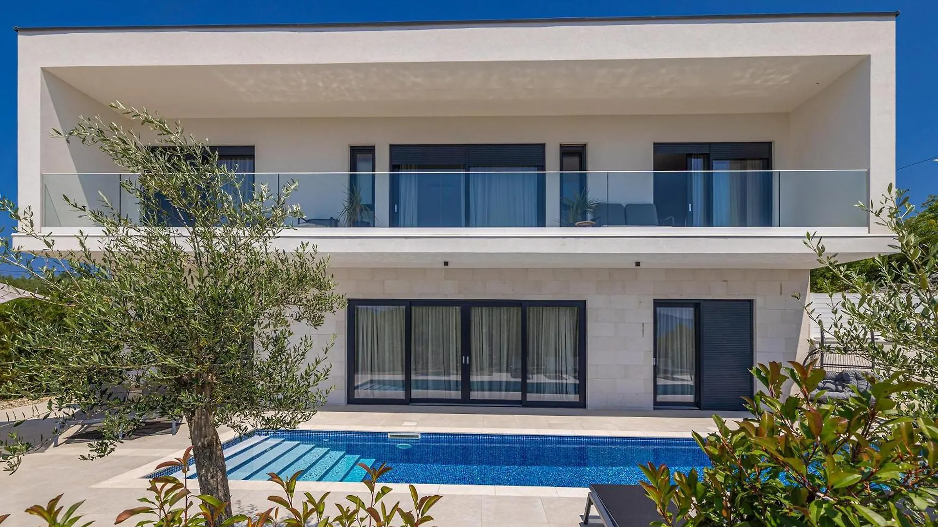 Villa Jana With Private Pool Linardići